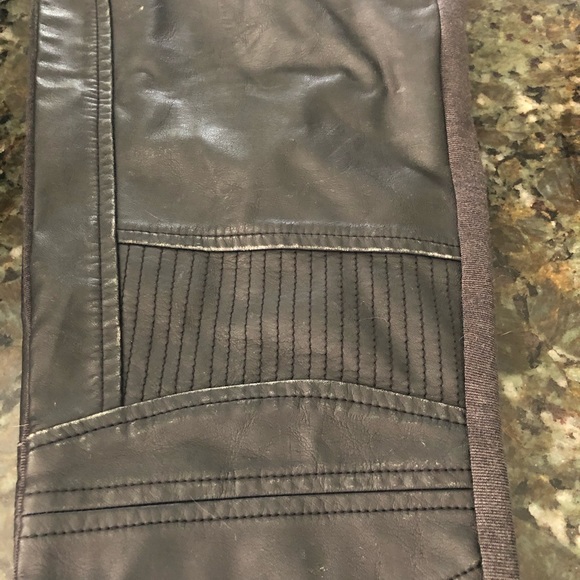 Rock & Republic pleather leggings - Picture 2 of 4